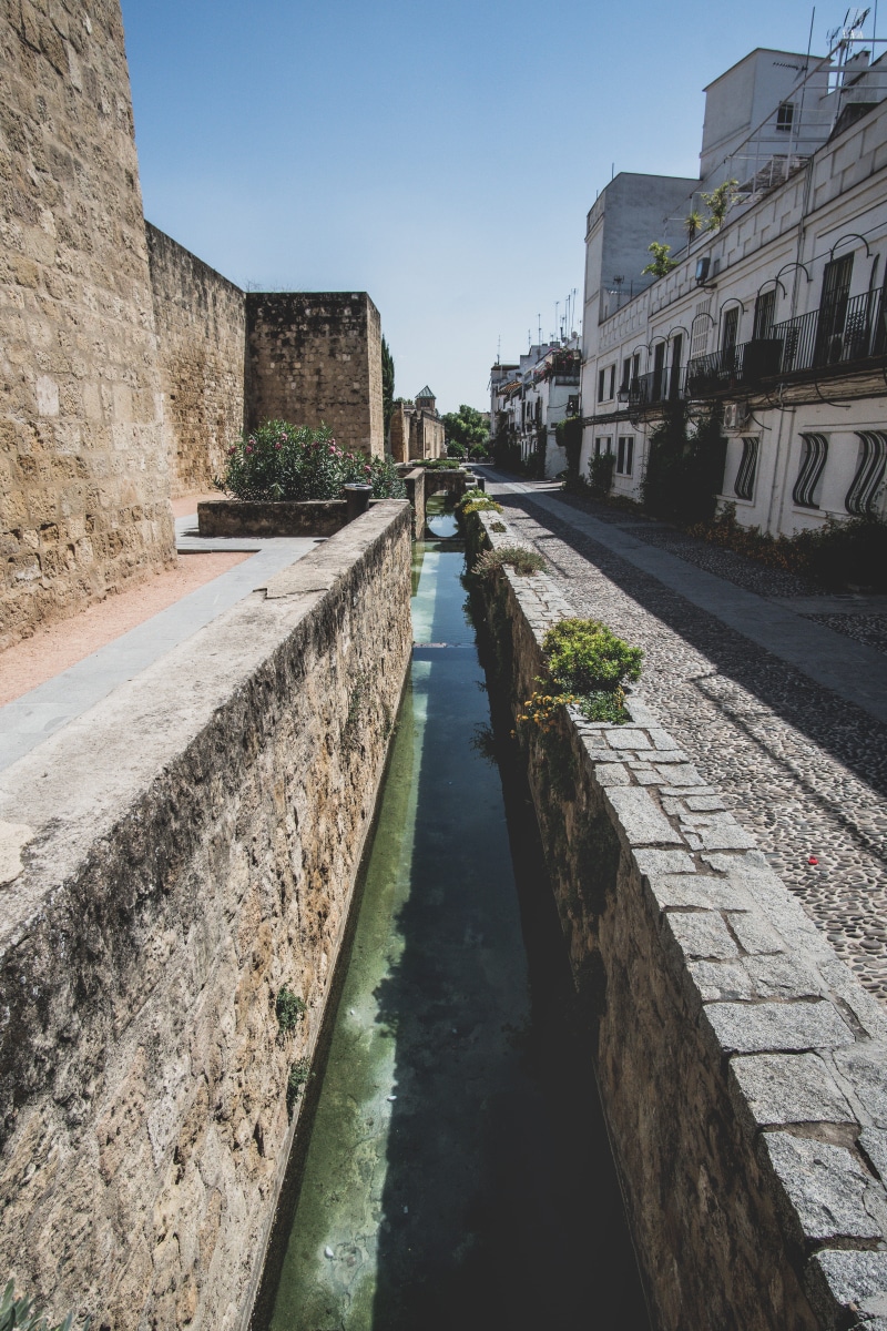 wall, architecture, alley, no people, nature, 5K, canal, the way forward, footpath, photo walk, travel, urban, street photography, diminishing perspective