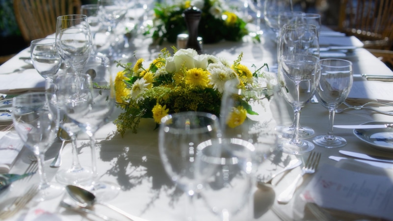 interior, devices, the city, design, Switzerland, Berne, style, Old, flowers, tablecloth, glasses, swipe, City, my planet, plates, etiquette at all times