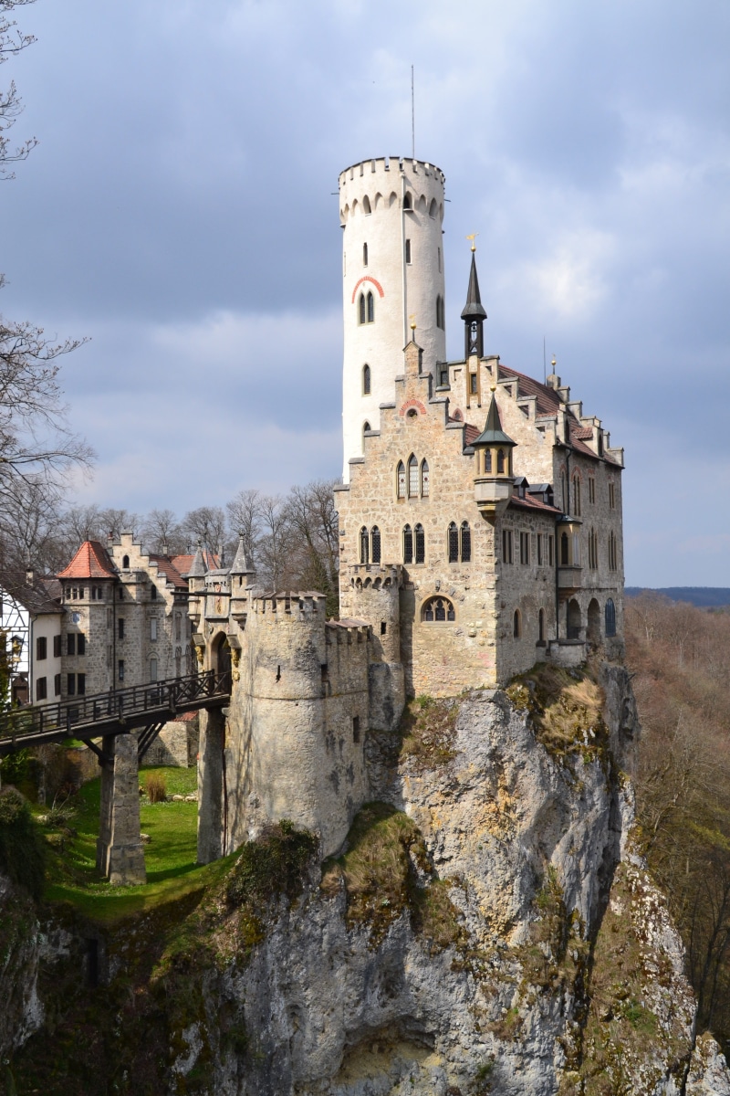 built structure, fort, no people, tourism, built, gothic, ruined, landscape, the past, landmark, nature, building, ancient civilization, medieval, white