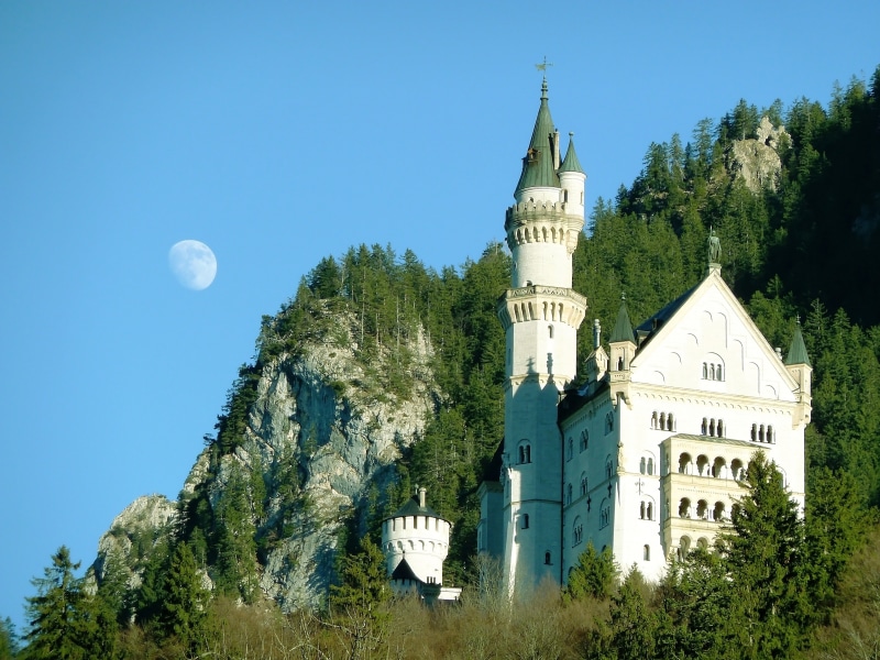 kingdom, forest, sky, building exterior, alpe, built structure, religion, near, tower, moon, spire, building, hill, europe, concrete, bavaria, castle, famous Place