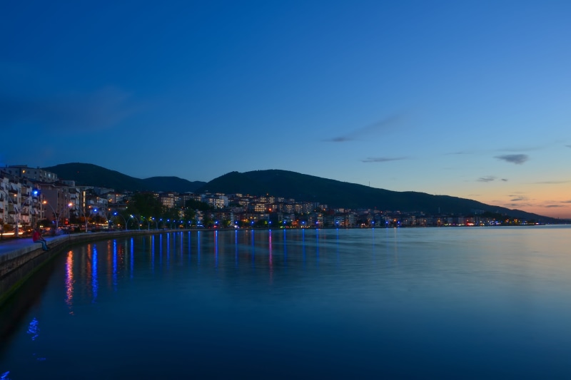 building exterior, Landscape, coastline, the mirror, beauty in nature, reflection, building, beach, souvenir, town, illuminated, body, 4K, long exposure