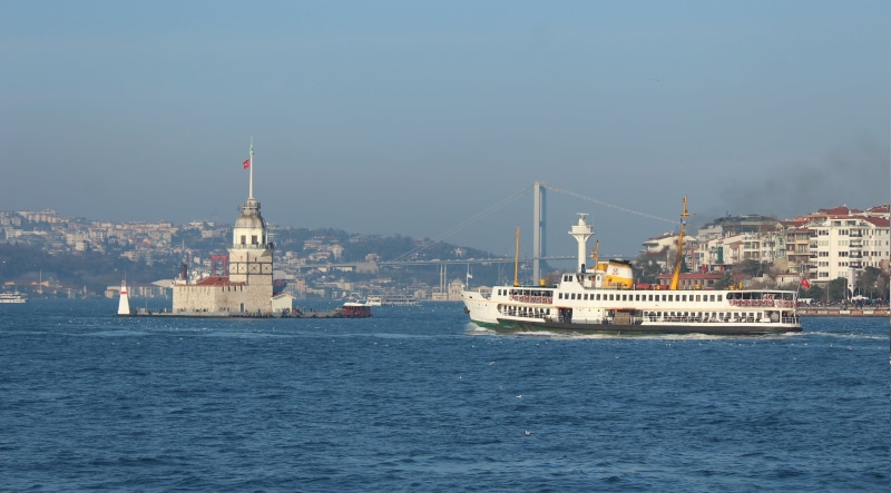 istanbul, 5K, transportation, building, environmental, dom, nautical vessel, outdoors, architecture, marine, bird, mode of transportation, nature, building exterior