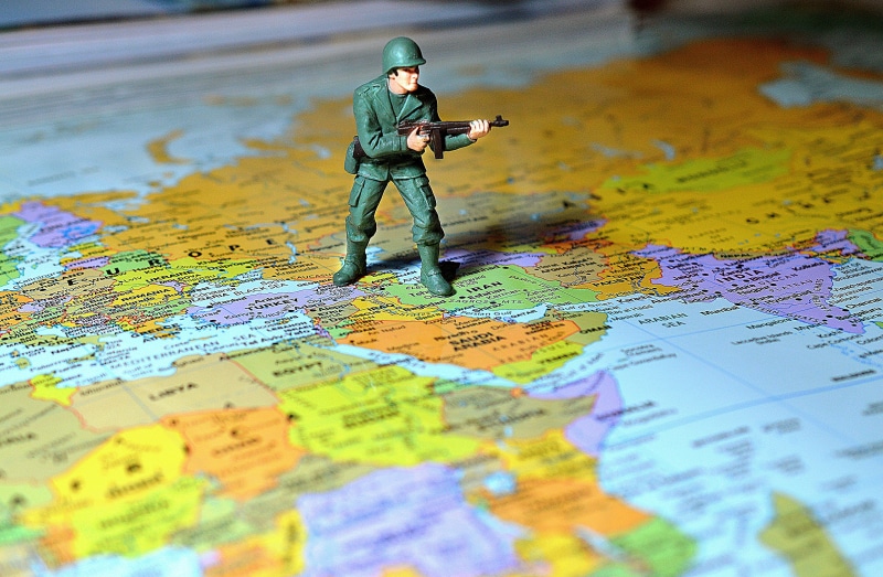 planning, attack, Soldier, occupation, searching, 4K, world, business, infantry, aggression, warrior, one person, uniform, color Image, Army, Map, world Map