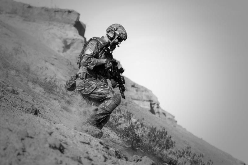 action, Guns, lifestyles, active, War, day, one man only, sand, people, outdoors, casual clothing, black And White, transportation, cold temperature, Desert