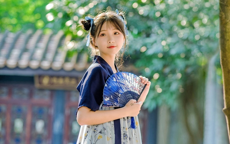 women, females, beautiful woman, hairstyle, hair, portrait, smiling, 1080P, beautiful people, one person, Chinese dress, beauty, standing, hanfu, child