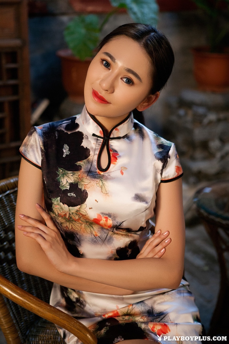 beautiful woman, beautiful people, hair, young adult, portrait, women, hairstyle, one person, elegance, females, 1080P, Cheongsam, adult, looking at camera