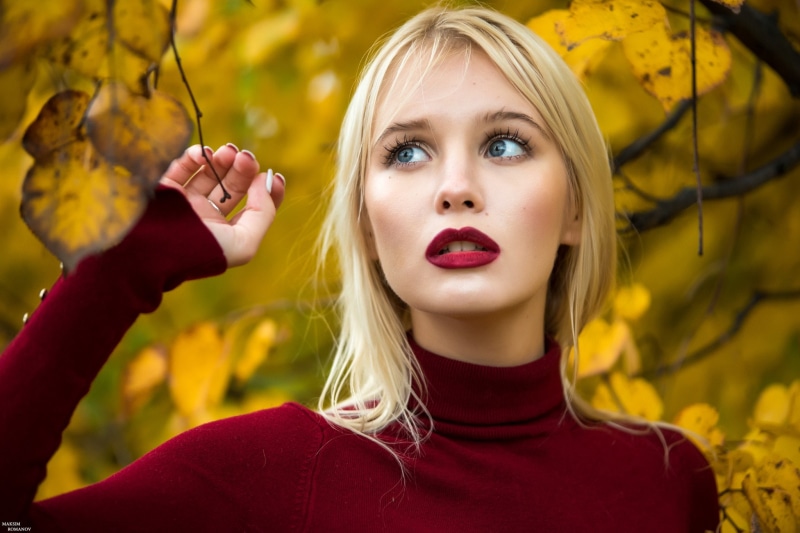 Kristina, red sweater, red lipstick, women, 500px, face, fall, Maksim Romanov, leaves, 1080P, portrait, model