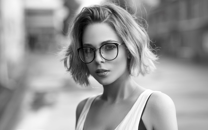 day, portrait, beauty, young women, hairstyle, front view, 2K, hair, teenager, young adult, glasses, women, lifestyles, beautiful woman, looking at camera