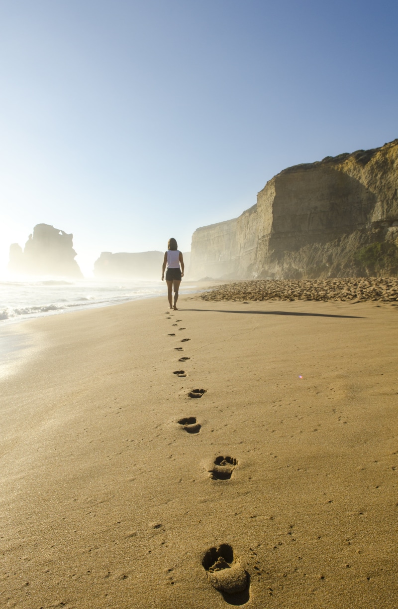 footsteps, path, white, full length, beach, vacations, land, lifestyles, coast, rear view, day, steps, water, sand, gray, 4K, sky, footprints, sleeveless