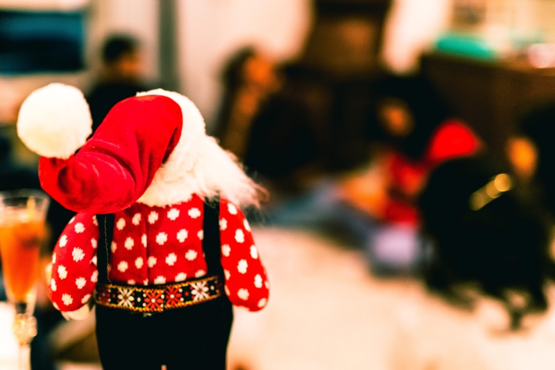 holidays, adult, outdoors, red, women, standing, child, christmas, santaclaus, home, 8K, clothing, san francisco, casa de aandh, holidayspirit, females