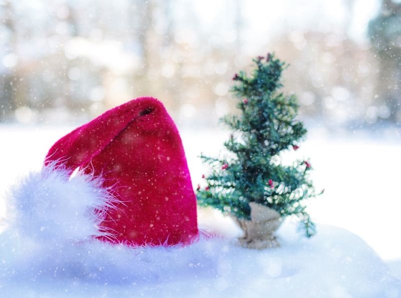 Merry, Tradition, 4K, Magic, claus, December, Santa, Holiday, Beautiful, White, santaclaus, Winter, SantaHat, newyear, Snowfall, Snowy, Outdoor, endoftheyear