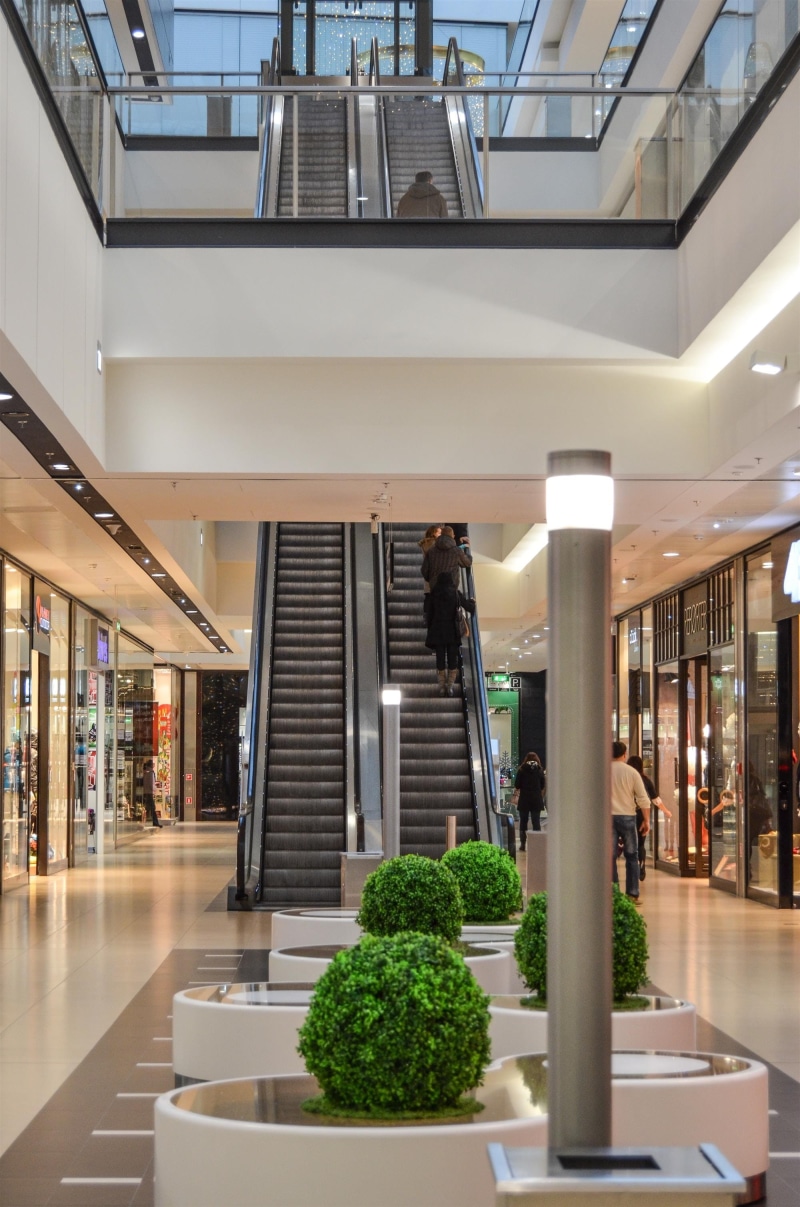 city, Stairs, Shopping Mall, lighting equipment, modern, building, indoors, 2K, illuminated, day, potted plant, buy, shopping, window, no people, standing