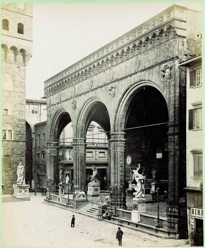 old recording, arch, real people, the past, group of people, florence, tourism, renaissance, republic of florence, white, retro, 14th century, the sabine women