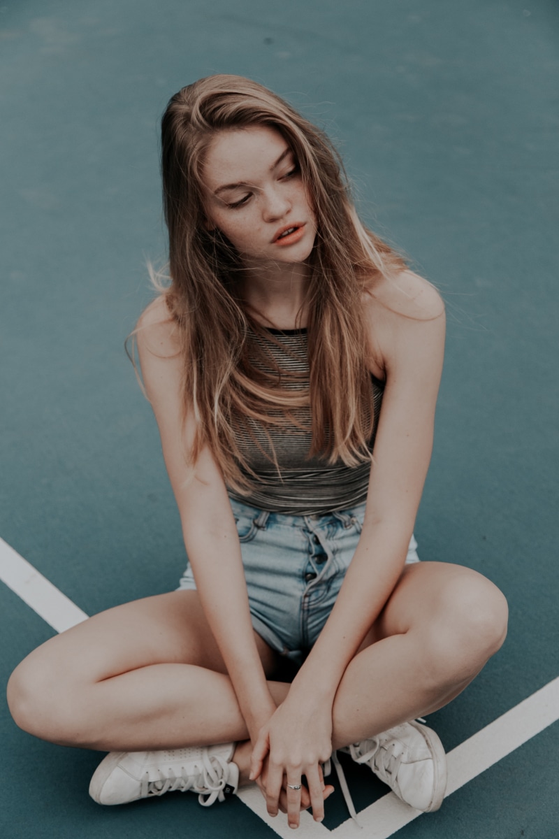 women, 5K, tank top, people, legs crossed, brunette, bare shoulders, jean shorts, sitting, freckles, closed eyes, model, long hair