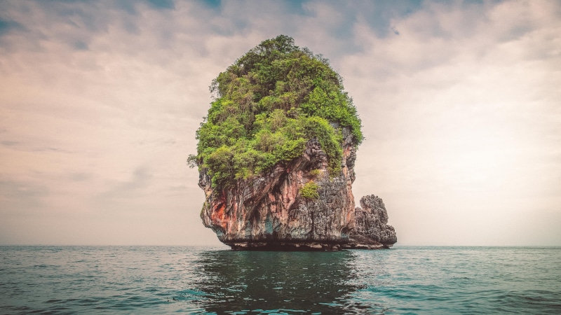 tranquility, water, stack rock, beauty in nature, 4K, nature, sky, island, beach, rock - object, sea, no people, cloud - sky, horizon, outdoors, rock formation