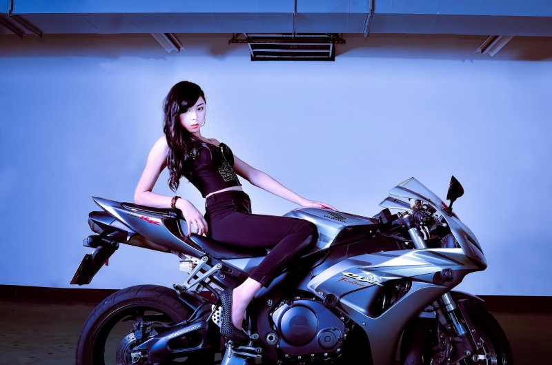 looking at camera, adult, real people, one person, beautiful woman, Honda, motorcycle, fashion, 1080P, portrait, model, leisure activity, sitting, Asian