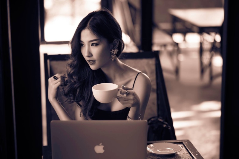 young adult, Atita Wittayakajohndet, coffee, holding, Asian, beautiful woman, drinking, one person, coffee - drink, sepia, computer, coffee cup, young women