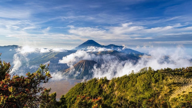 land, snowcapped mountain, mountain, asia, mountain peak, outdoors, volcanic crater, volcano, mount bromo, clouds, vulcano, 4K, plant, landscape, sky