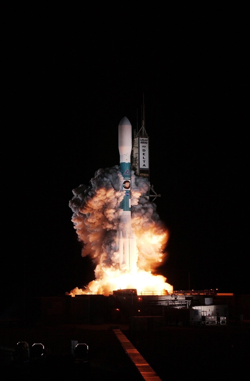 technology, heat - temperature, architecture, observation, no people, science, warning sign, cosmos, rocket, communication, fire - natural phenomenon, nasa