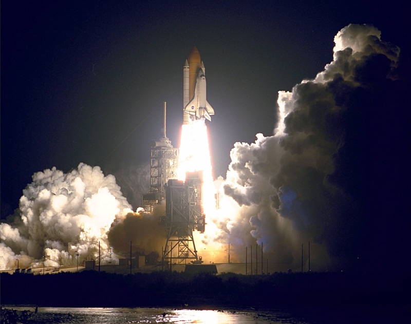 space travel vehicle, space exploration, smoke - physical structure, mission, technology, 1080P, night, astronaut, cloud - sky, air pollution, education