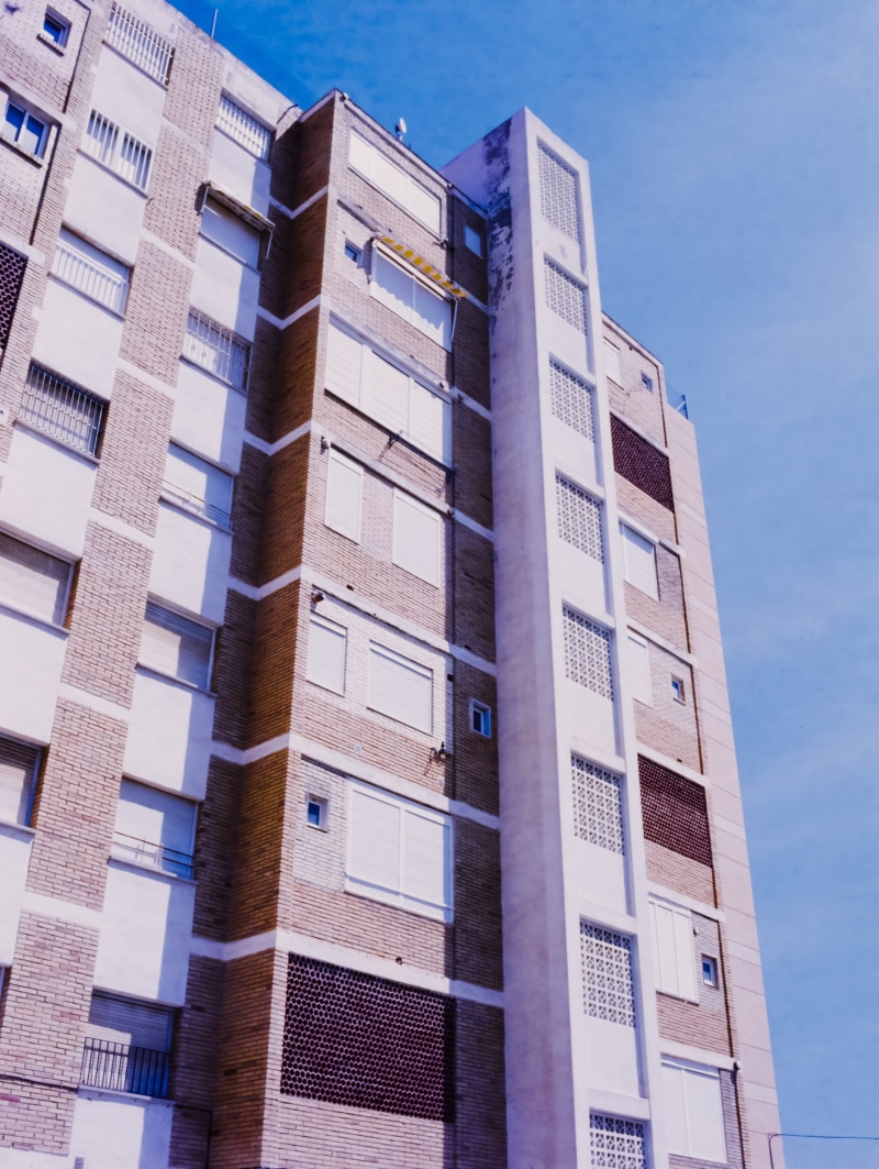 60 mm, hasselblad, office, color, residential district, sunny, low angle view, summer, contrast, city, apartment, glass - material, kodak, sunshine, daytime