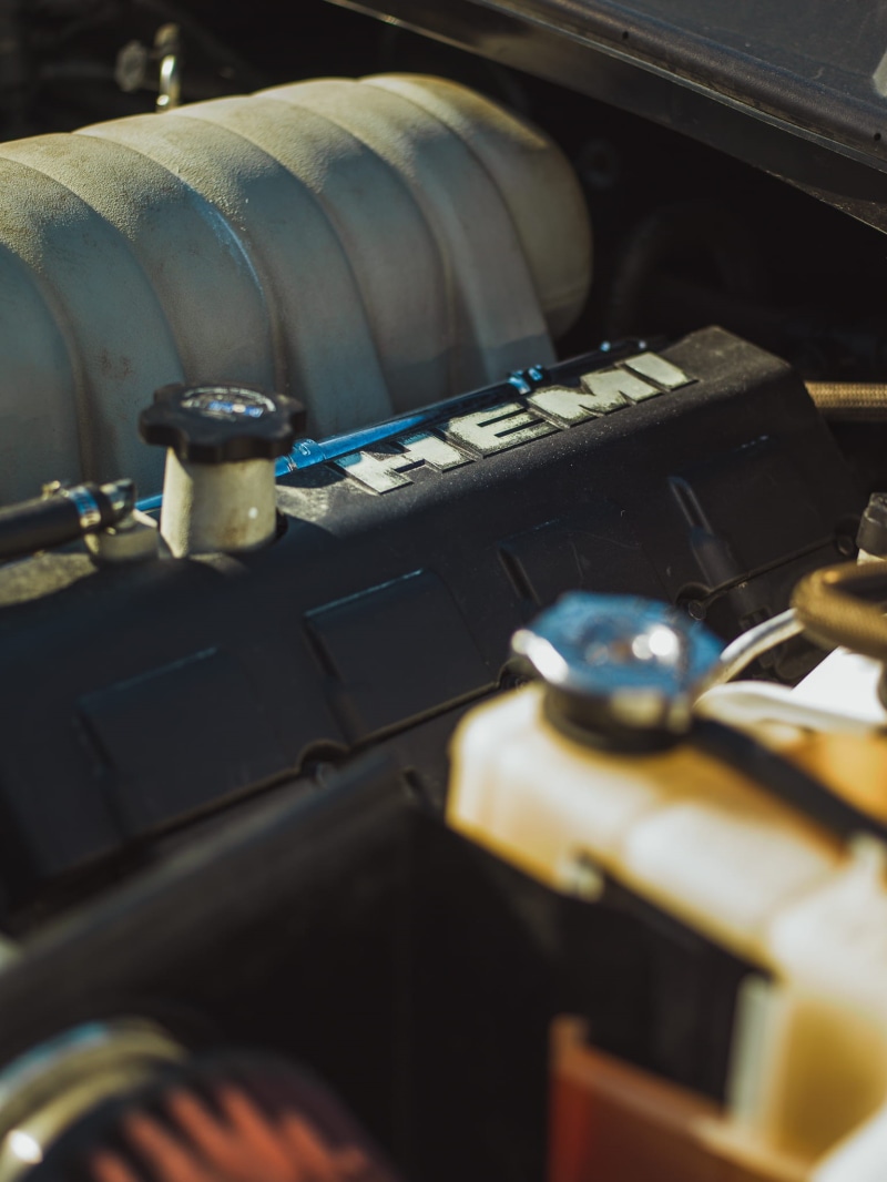 auto, 1080P, no people, dodge, high angle view, metal, machinery, arts culture and entertainment, old, in a row, challenger, analog, day, hasselblad, technology