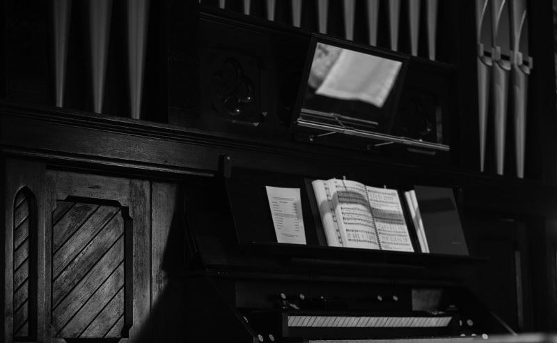 musical instrument, architecture, bandw, musical equipment, church, sheet, window, music, building, hasselblad, wood - material, organ, musical note, piano key