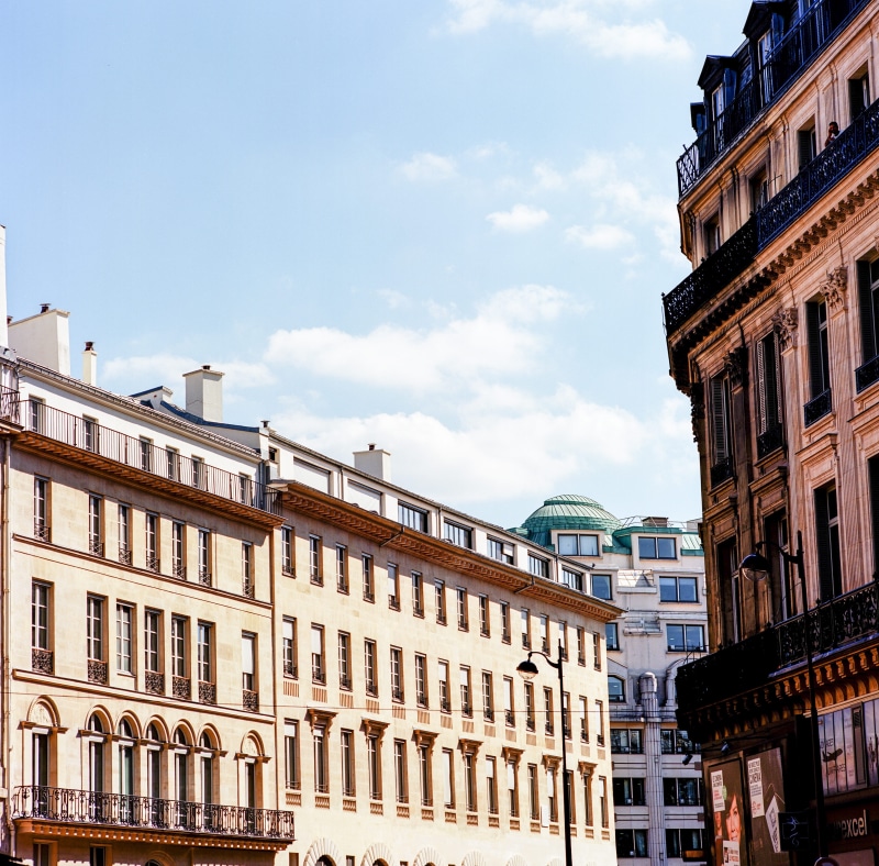 cloud - sky, travel destinations, outdoors, windows, fenetres, place de lopéra, argentique, residential district, ektar, nature, city, hasselblad, built structure
