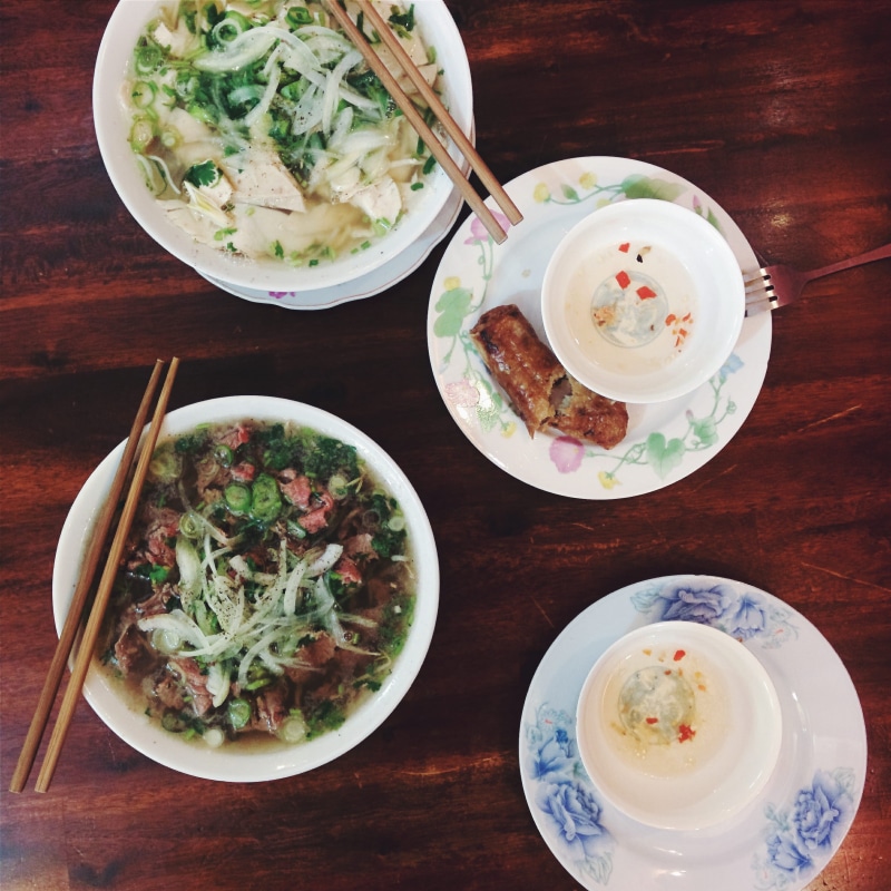 wood - material, thailand, cup, crockery, asia, plate, gourmet, drink, ready-to-eat, healthy eating, meal, Bo, wellbeing, vegetable, ga, restaurant, soup