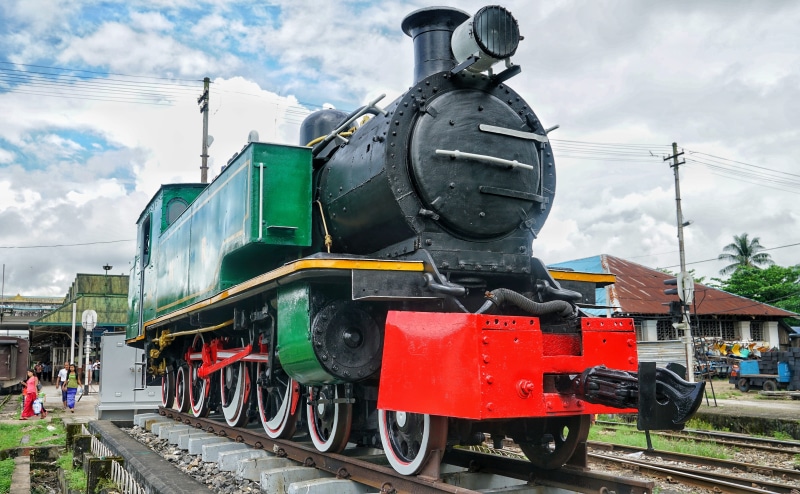 green, 4K, track, machinery, steam, yangon, rail, locomotive, shunting yard, railroad car, vintage, classic, no people, land vehicle, sky, smoke, railroad track