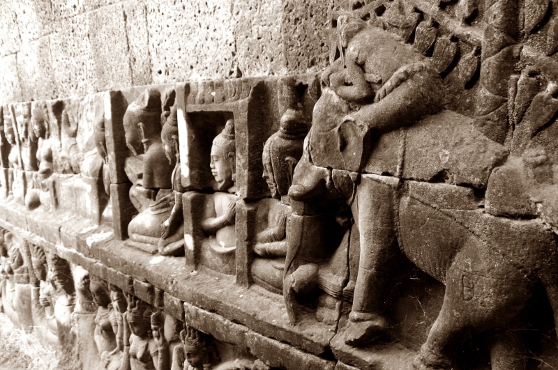 temple complex, sculpture, religion, building, architecture, 4K, archaeology, carving, representation, creativity, male likeness, bas relief, Hinduism