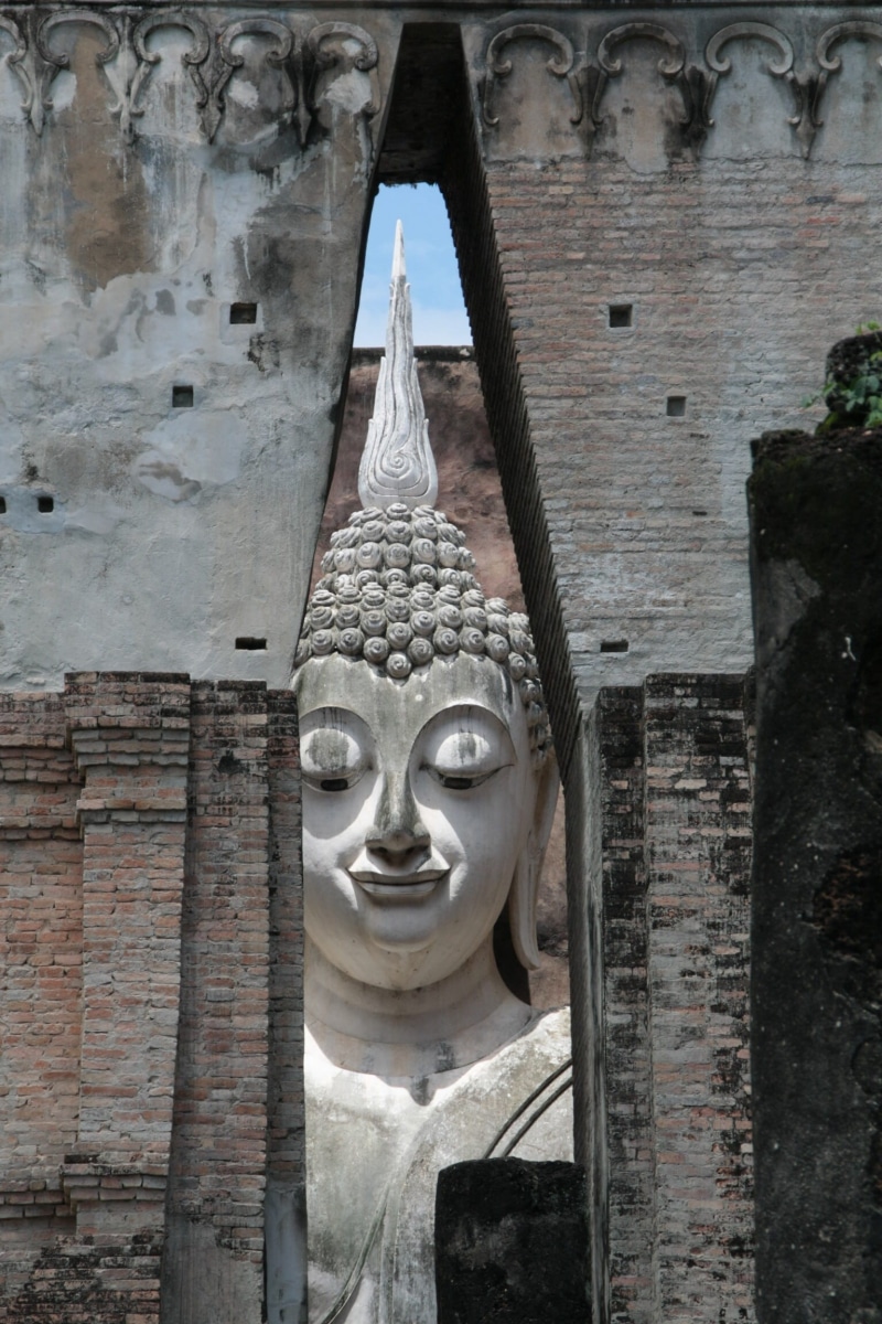 no people, spirituality, Wat, religion, May, place of worship, idol, craft, male likeness, carving, creativity, Chum, Si, art and craft, belief, low angle view
