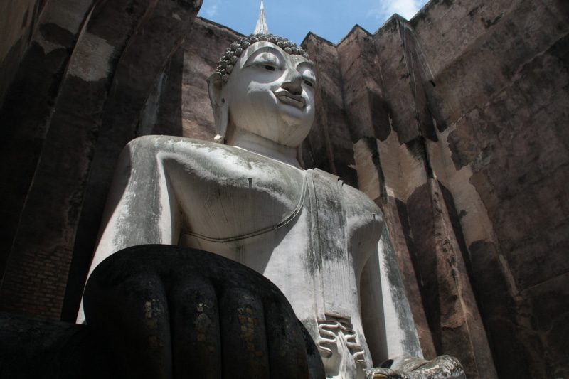 representation, history, low angle view, wat si chum, building, architecture, religion, idol, 1080P, place of worship, the past, built structure, sukhothai historical park