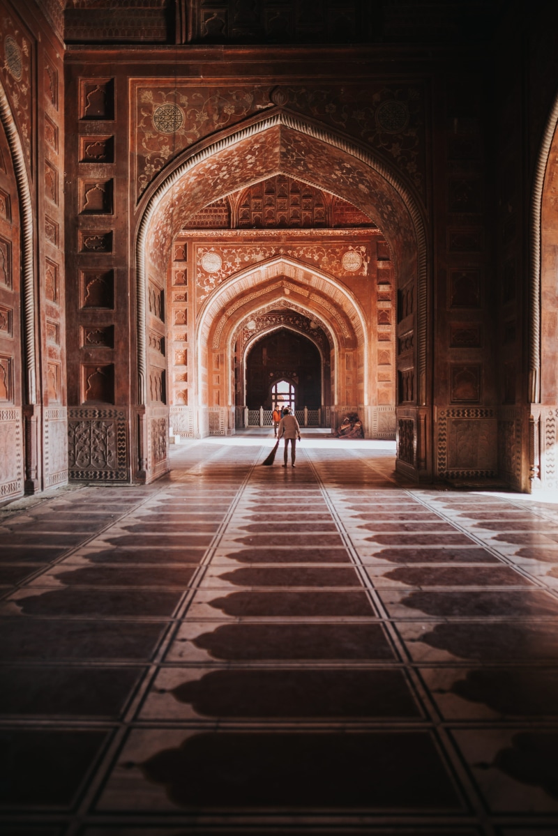 diminishing perspective, person, service, detail, leisure activity, 5K, travel destinations, mosque, working, real people, indoors, built structure, full length