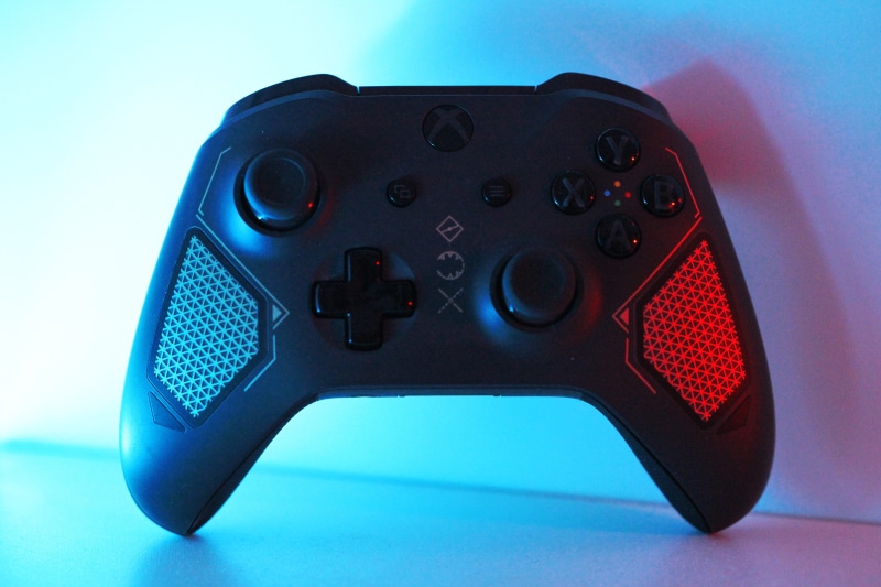 xbox, gaming, periphals, studio shot, lighting, control, hue, 5K, colored background, video game, connection, gradient, no people, arts culture and entertainment