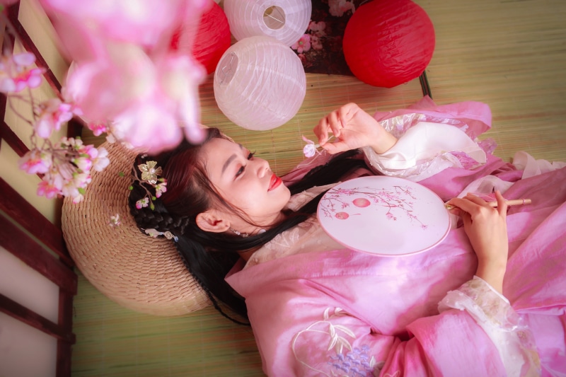 pink color, one person, long hair, emotion, clothing, event, positive emotion, hair, flower, indoors, Vietnam, hairstyle, women, party - social event, 5K