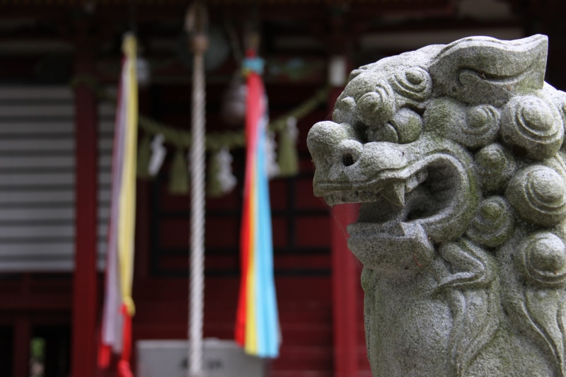 built structure, craft, sculpture, close-up, representation, lion, japan, 4K, guardian dogs, history, human representation, building, shrine, red, architecture
