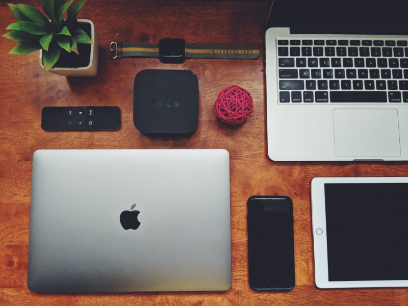organised, india, clean desk, macbook, office, still life, keyboard, smart phone, technology, directly above, device screen, communication, mobile phone