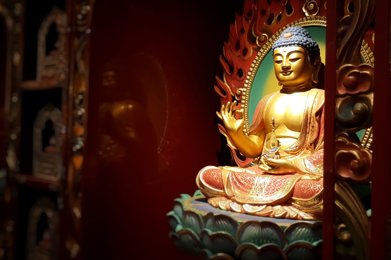 buddha, altar, ornate, art and craft, human representation, buddhism, indoors, male likeness, statue, architecture, no people, 4K, sculpture, spirituality
