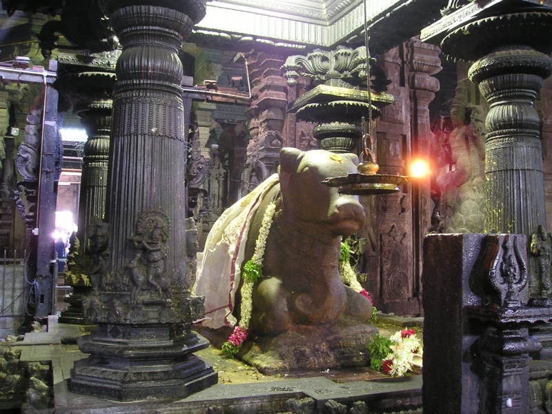 creativity, building exterior, spirituality, architectural column, place of worship, human representation, built structure, 1080P, statue, art and craft