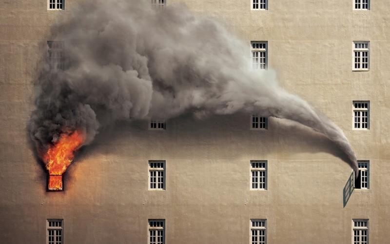 built structure, fire, smoke - physical structure, environment, 720P, storey, accidents and disasters, no people, gray, damaged, burning, pollution, city