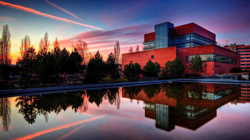 lake, clouds, concrete, 1080P, architecture, beside, city, brown, orange color, nature, outdoors, photograph, tree, dusk, cityscape, pool, water, plant