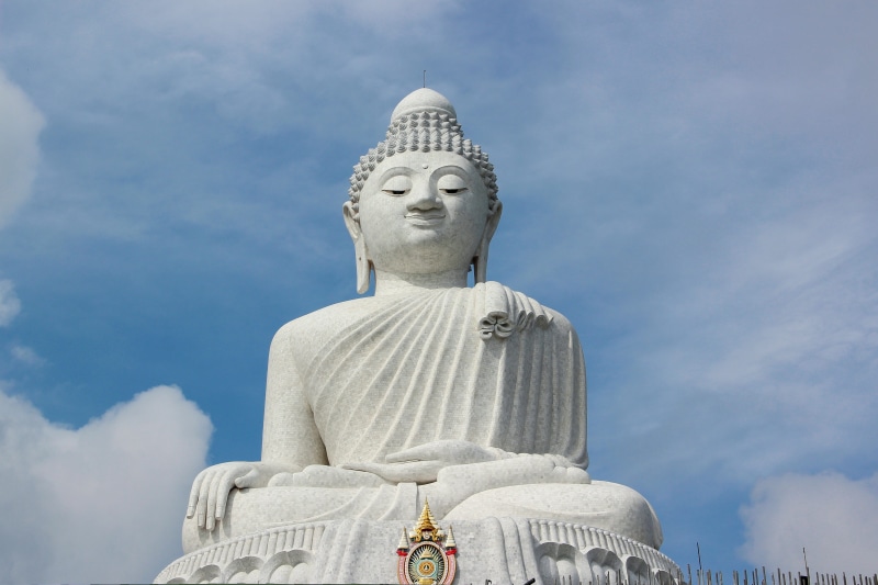 art and craft, spirituality, male likeness, religion, day, 5K, idol, buddhism, buddha, place of worship, no people, thailand, sky, architecture, cloud - sky