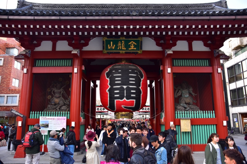 shrine, walking, temple - Building, communication, kaminarimon gate, red, outdoors, men, temple, building, history, daytime, buddhism, religion, beijing