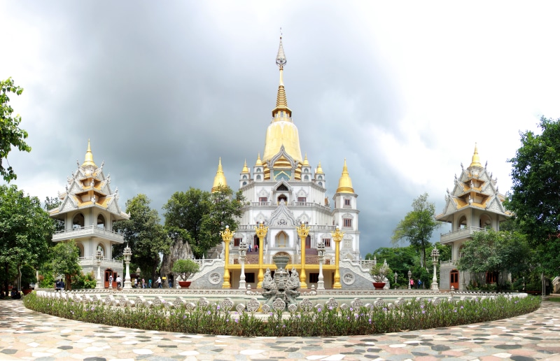 belief, buu long, praying, buddha, travel destinations, gray, vietnam, built structure, 8K, place of worship, no people, history, gold, buddhist, nature