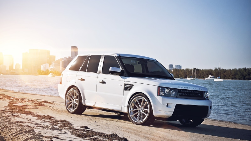 transportation, cityscape, land vehicle, white, hatchback, travel, sky, Range Rover, wheel, motor vehicle, 4K, lens flare, outdoors, luxury, clear sky