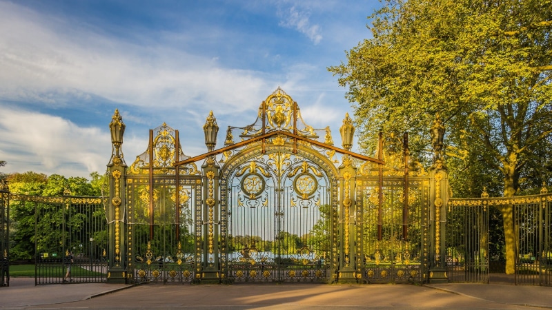 metal, travel, lyon, history, no people, architecture, the past, gold colored, gold, park, cloud - sky, plant, city, gate, historic, transportation, 1080P