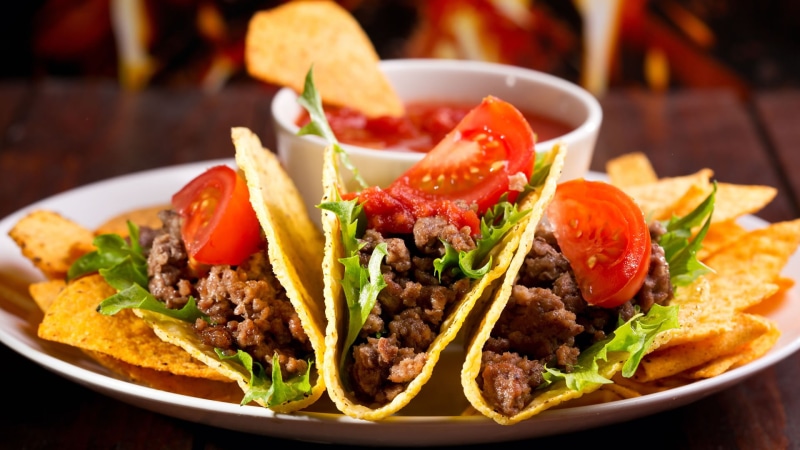 1080P, no people, vegetable, meat, focus on foreground, mexican food, table, tipico, close-up, food, comida, indoors, red meat, fruit, crockery, ready-to-eat