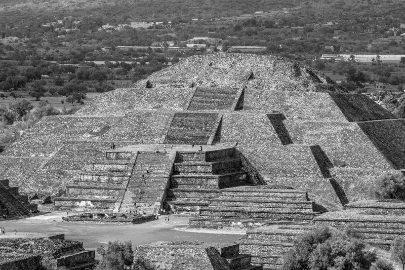 culture, landscape, moon, no people, teotihuacan, tranquil scene, b n, building exterior, environment, old, ancient civilization, ruins, architecture, building
