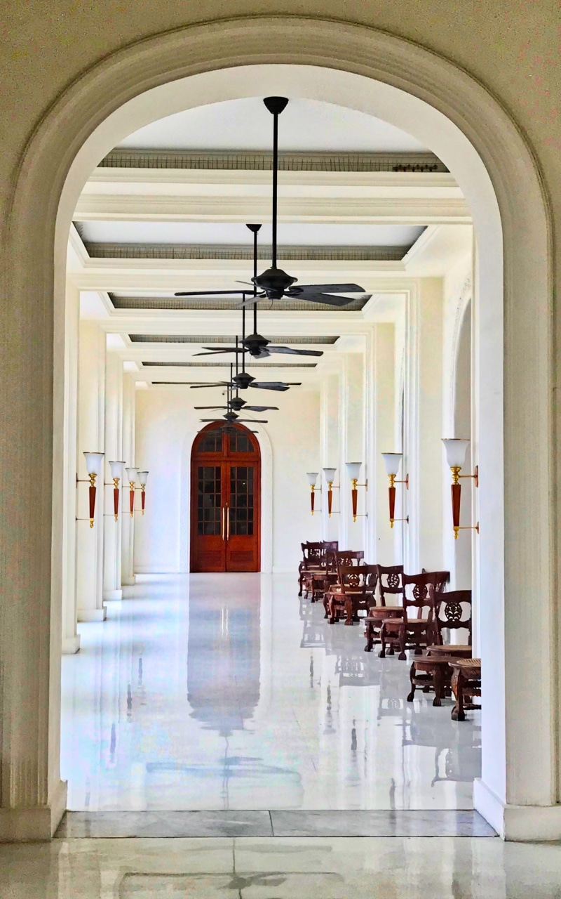 door, arch, the way forward, sri lanka, empty, 2K, seat, hotel, galleface hotel, built structure, absence, entrance, building, colombo, hanging, day, arcade